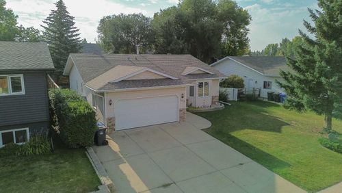 3912 54th Avenue, Innisfail, AB, T4G1E9 | Card Image
