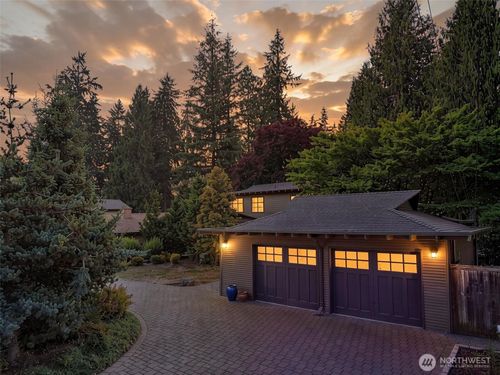 12838 Ne 73rd Street, Kirkland, WA, 98033 | Card Image
