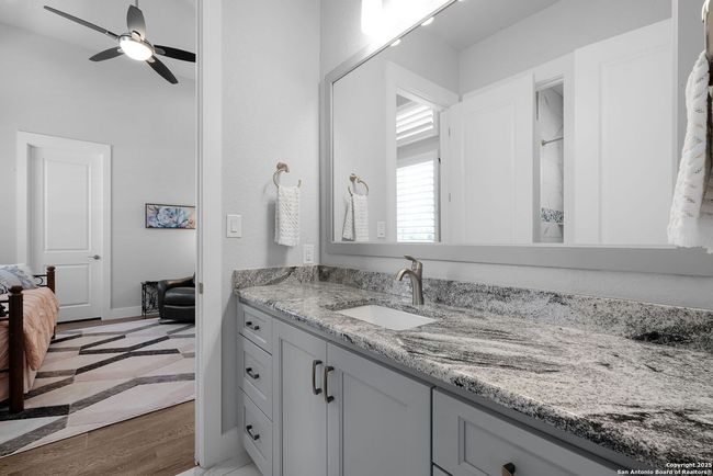 371 River Cliff Pl, House other with 4 bedrooms, 4 bathrooms and null parking in Spring Branch TX | Image 31