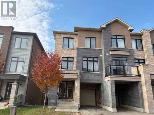 64 Allure Street, Newmarket (Woodland Hill), ON, L3X0L1 | Card Image