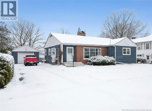 151 Chapel St, Woodstock, NB, E7M1G9 | Card Image