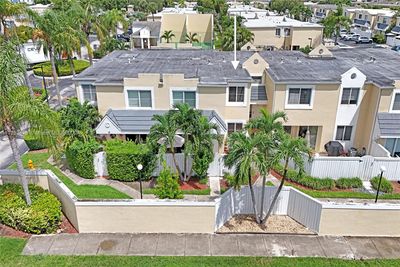 6 - 6810 Sw 45th Ln, Condo with 1 bedrooms, 2 bathrooms and null parking in Miami FL | Image 3