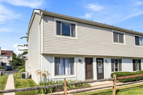 27 Hedgerow Ln, Delaware, OH, 43015-2282 | Card Image