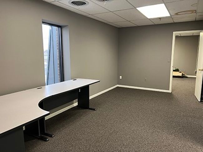 Suite 212 | Image 24