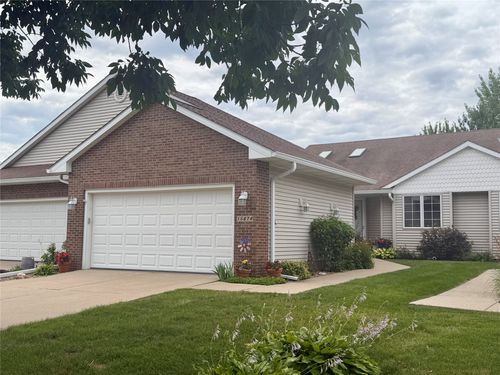 15674 Sheridan Ave, Clive, IA, 50325-4600 | Card Image