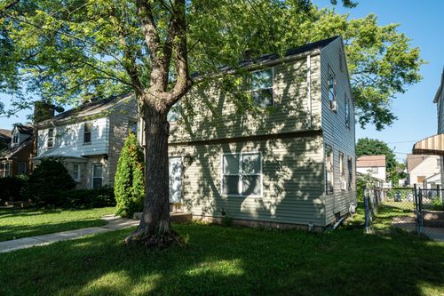 4863 N 40th St, Milwaukee, WI, 53209-5203 | Card Image