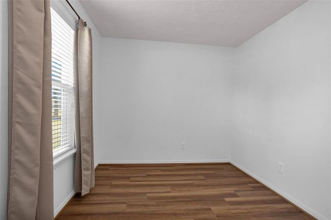 814 Whipporwill Rd, House other with 3 bedrooms, 2 bathrooms and 3 parking in Conroe TX | Image 20