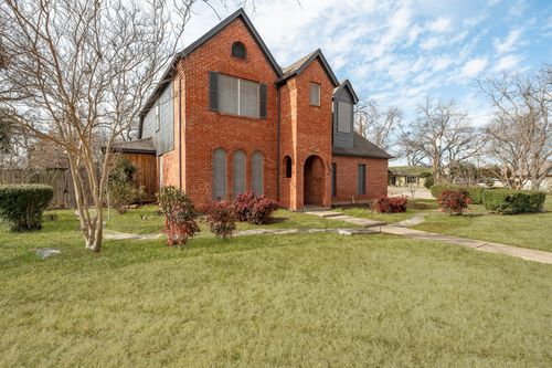 5001 Seminole Dr, Granbury, TX, 76049-5194 | Card Image