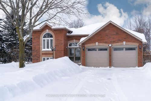 16 Green Pine Cres, Wasaga Beach, ON, L9Z1P6 | Card Image