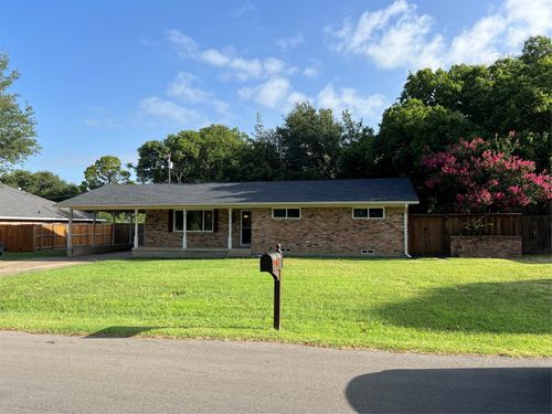 607 Cain St, Lake Dallas, TX, 75065-2811 | Card Image