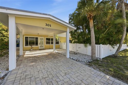 301 Palm Ave, Anna Maria, FL, 34216 | Card Image