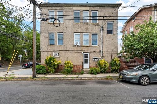 1 Cedar Hill Ave, Belleville, NJ, 07109-2001 | Card Image