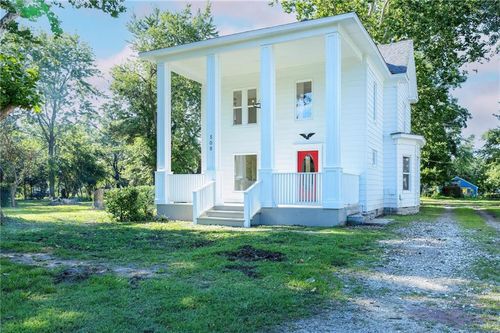 308 W Pine St, Cherokee, KS, 66724-5107 | Card Image