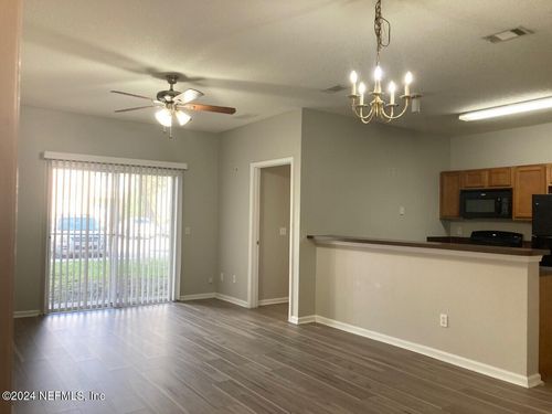 5-3640 Kirkpatrick Circle, Jacksonville, FL, 32210 | Card Image