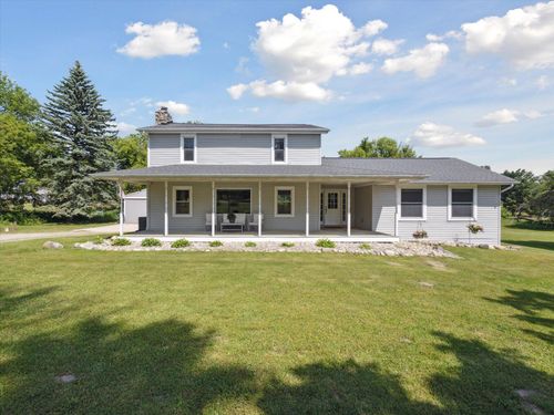 3581 Perry Lake Rd, Ortonville, MI, 48462-8927 | Card Image