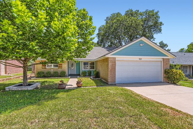 1121 Stoneoak Ln, House other with 3 bedrooms, 2 bathrooms and 4 parking in Austin TX | Image 11