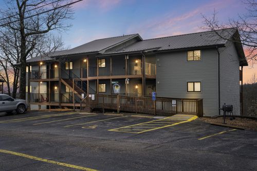 a-388 Notch Ln, Branson West, MO, 65737-8890 | Card Image