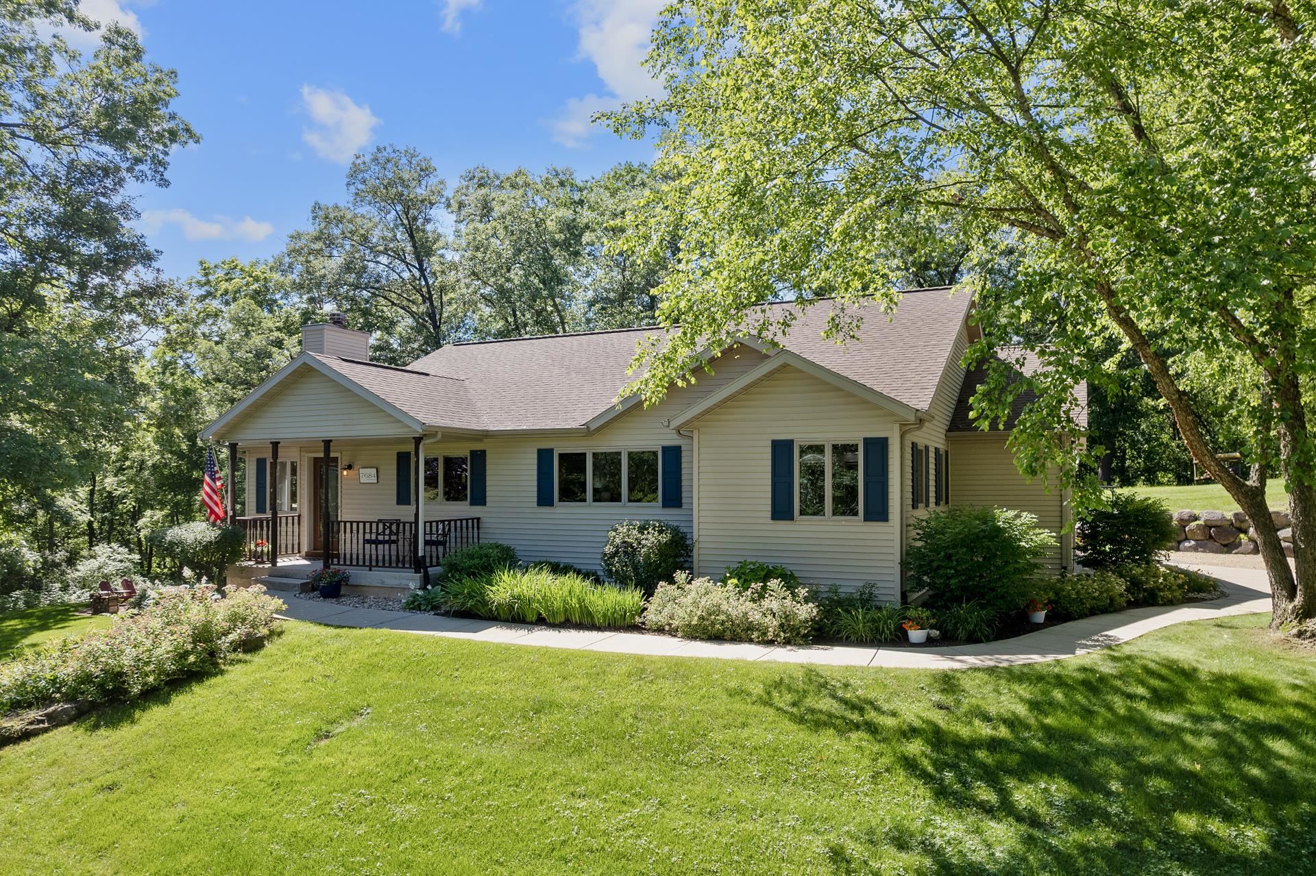 Lone Pine Rd, Barneveld, WI 53507