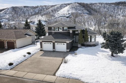 20 Willow Crescent, Fort Qu'appelle, SK, S0G1S0 | Card Image