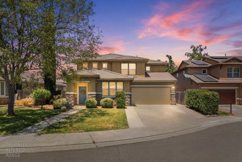 5 Hazeman Court, Woodland, CA, 95776 | Card Image
