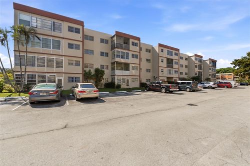 303-4044 Nw 19th St, Lauderhill, FL, 33313-7068 | Card Image