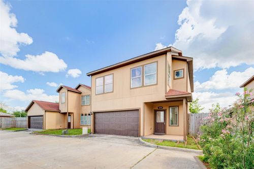 8605 Beviamo St, Houston, TX, 77031-1135 | Card Image
