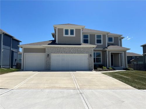 28501 W 161st Ter, Gardner, KS, 66030-4505 | Card Image