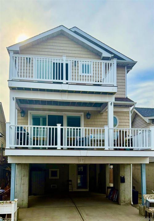 57 California St, Long Beach, NY, 11561-1606 | Card Image