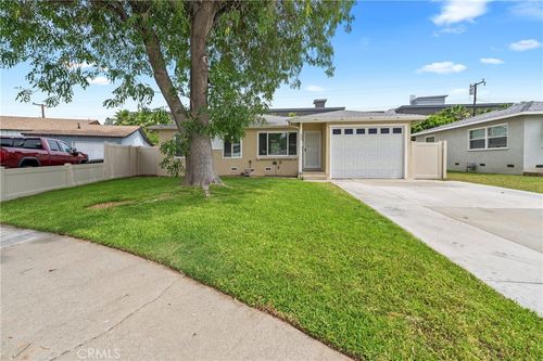 232 Olive Pl, Brea, CA, 92821-5024 | Card Image