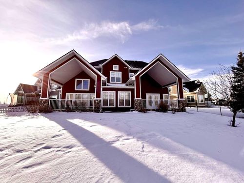 {{alt}} | Card Image