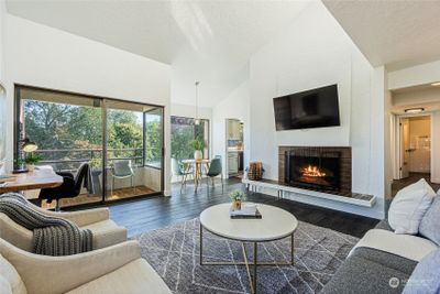 403 - 5801 Phinney Avenue N, Condo with 1 bedrooms, 1 bathrooms and 1 parking in Seattle WA | Image 2