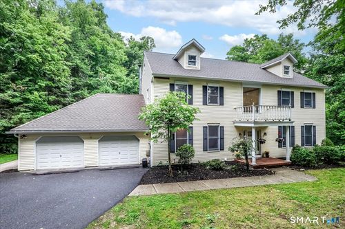 33 Greenknoll Dr, Brookfield, CT, 06804-2200 | Card Image