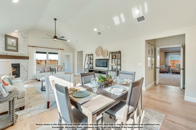 210 Comanche Trl, House other with 4 bedrooms, 3 bathrooms and null parking in Alvarado TX | Image 10