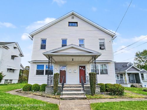 814 Price St, Dickson City, PA, 18519-1452 | Card Image
