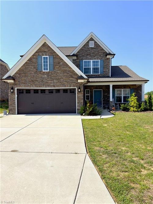12 Freemont Ct, Thomasville, NC, 27360-6465 | Card Image