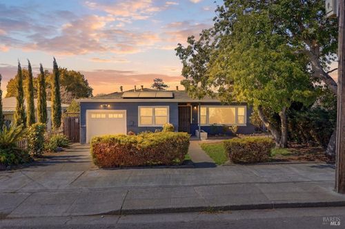 227 Evans Ave, Vallejo, CA, 94590-7347 | Card Image