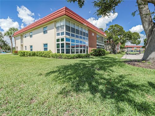 apt-201-26 Pine Arbor Ln, VERO BEACH, FL, 32962-4670 | Card Image