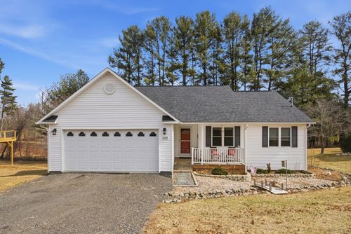 209 Courtland Cir, Galax, VA, 24333-5969 | Card Image