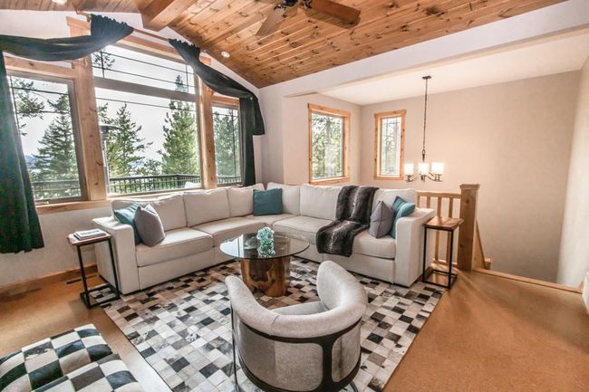 Upstairs Living Area | Image 6