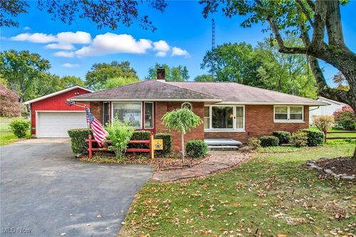 1350 Westview Dr, Salem, OH, 44460-1250 | Card Image