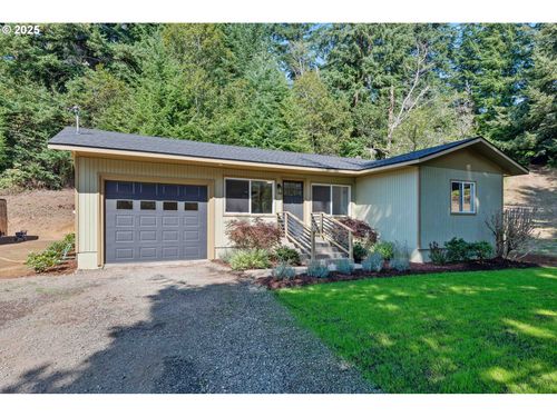 60422 Fox Glove Rd, Coos Bay, OR, 97420-8447 | Card Image
