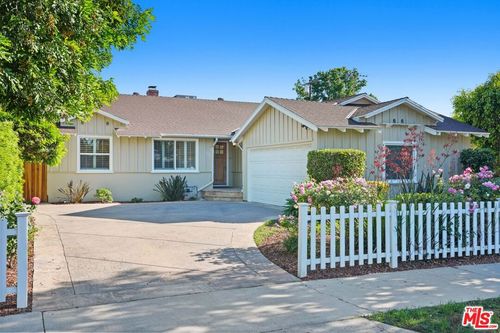 12540 Albers Street, Valley Village, CA, 91607 | Card Image