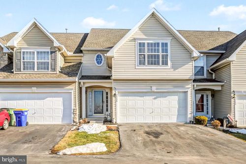 76-2255 Slater Hill Ln W, YORK, PA, 17406-7597 | Card Image