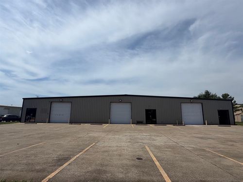 115 Kelly Ct, Bowling Green, KY, 42101-8076 | Card Image