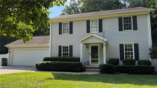 8801 Circle Dr, Rural Hall, NC, 27045-9411 | Card Image