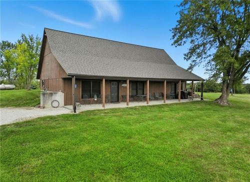 40298 E 208th St, Rayville, MO, 64084-8157 | Card Image