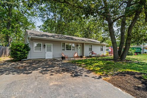 225 Huxley Dr, Brick, NJ, 08723-6578 | Card Image