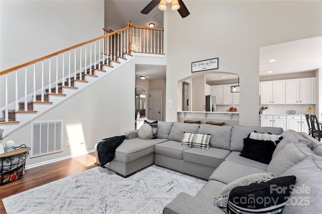 9715 Aragorn Ln Nw, House other with 5 bedrooms, 4 bathrooms and null parking in Charlotte NC | Image 14