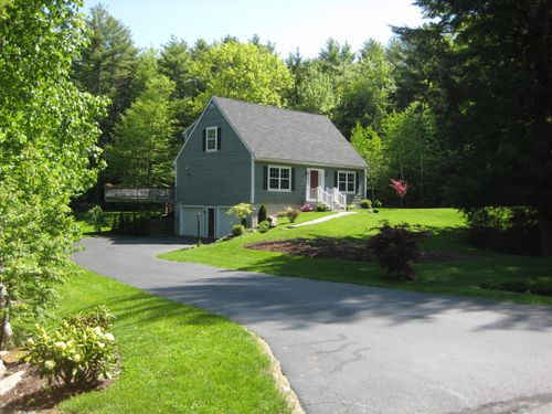 8 Kimberley Circle, Brunswick, ME, 04011 | Card Image