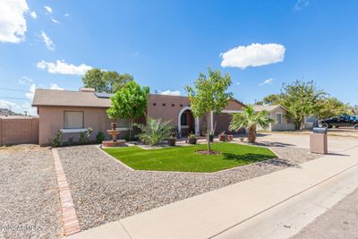 1907 W Voltaire Avenue, House other with 3 bedrooms, 2 bathrooms and null parking in Phoenix AZ | Image 1